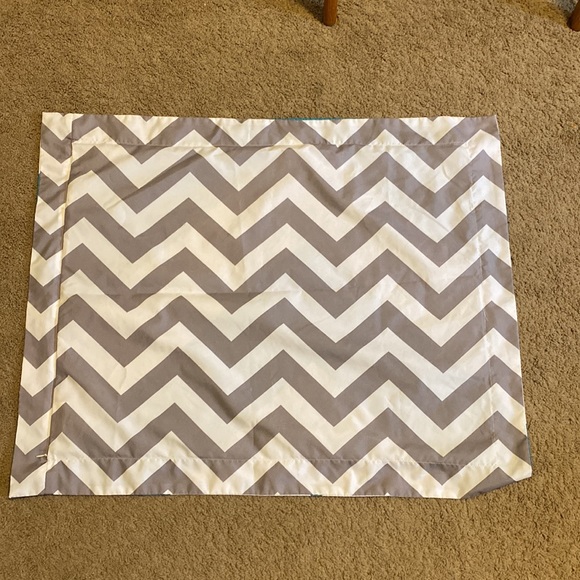 Queen chevron duvet cover with one chevron pillow case - Picture 5 of 6